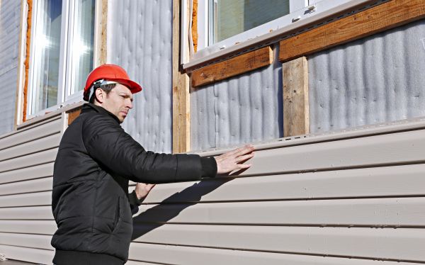 Cost of Vinyl Cladding Repair in Antioch