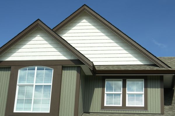 Cost of Vertical Vinyl Siding Repair in Antioch